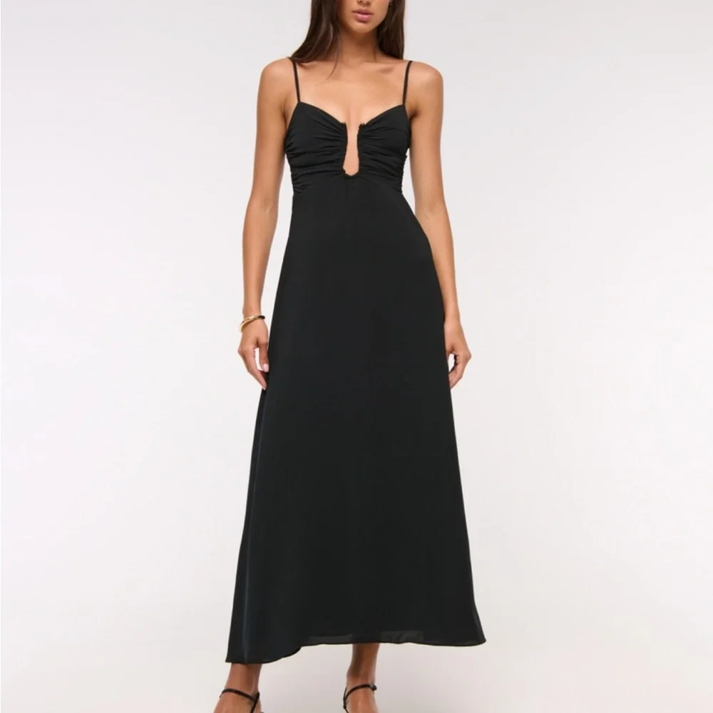 knee length dresses for ladies Hardware Detail Cut-Out Maxi Dress in Black - 4